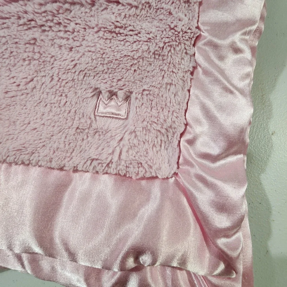 Crown & Ivy Baby Pink Plush Faux Fur Satin Trim Crown Logo Security Blanket